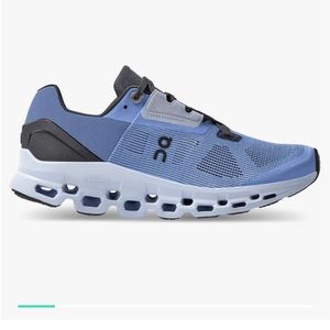 WORN ONCE - On Running CLOUDSTRATUS ☁️🌊